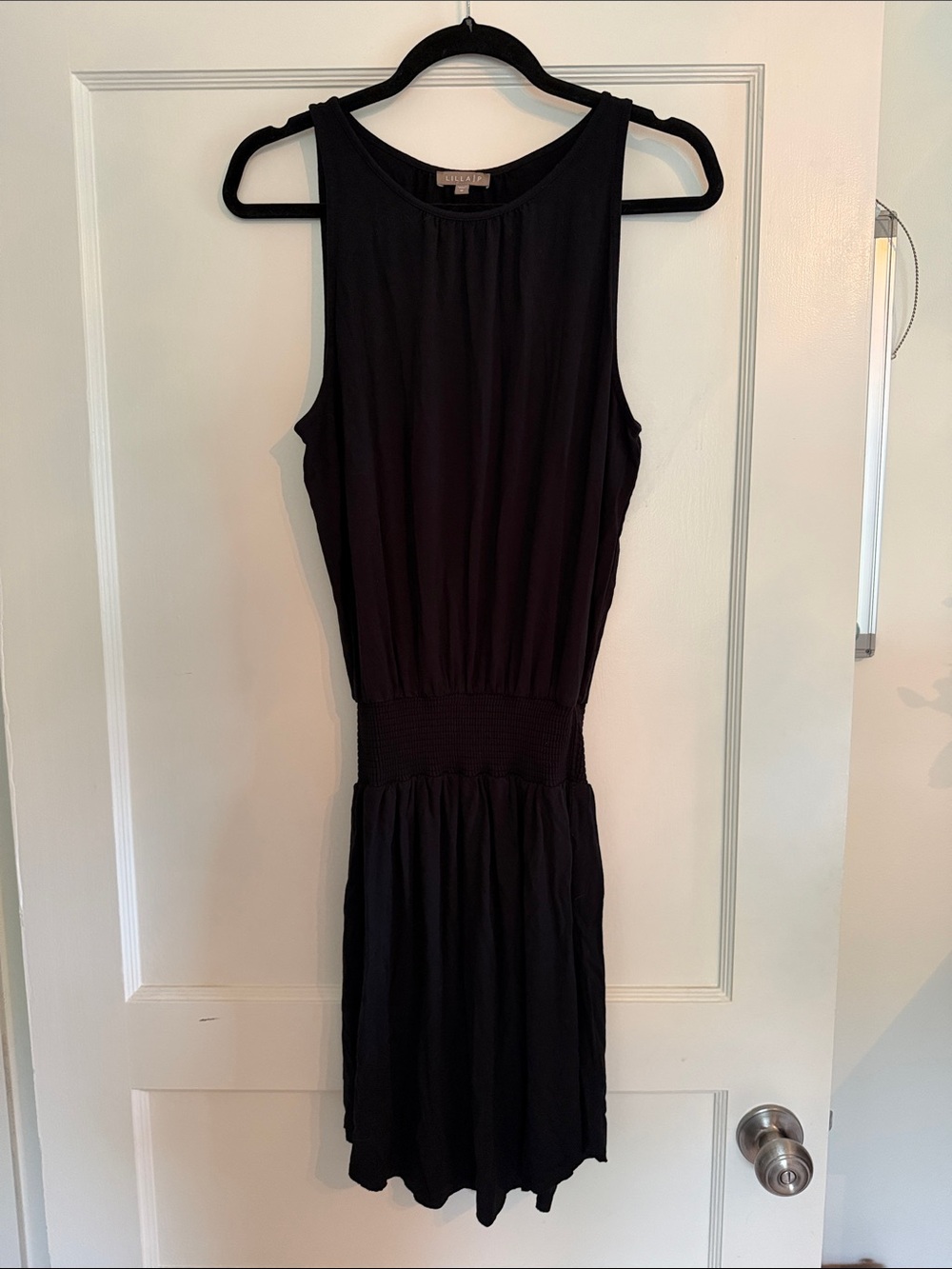 Black Sleeveless Waist-Detail Dress